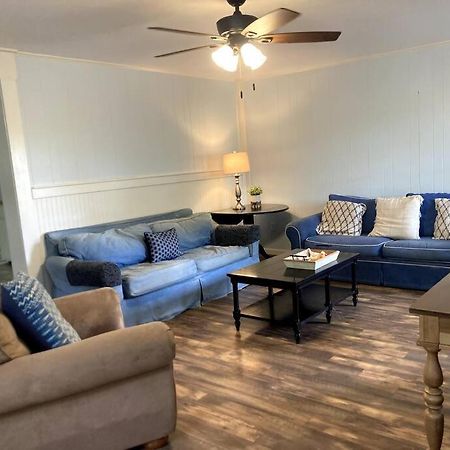 Tucked Away Newly Renovated 2 Bedroom/ 1 Bath Sleeps 8 Beaufort Eksteriør billede